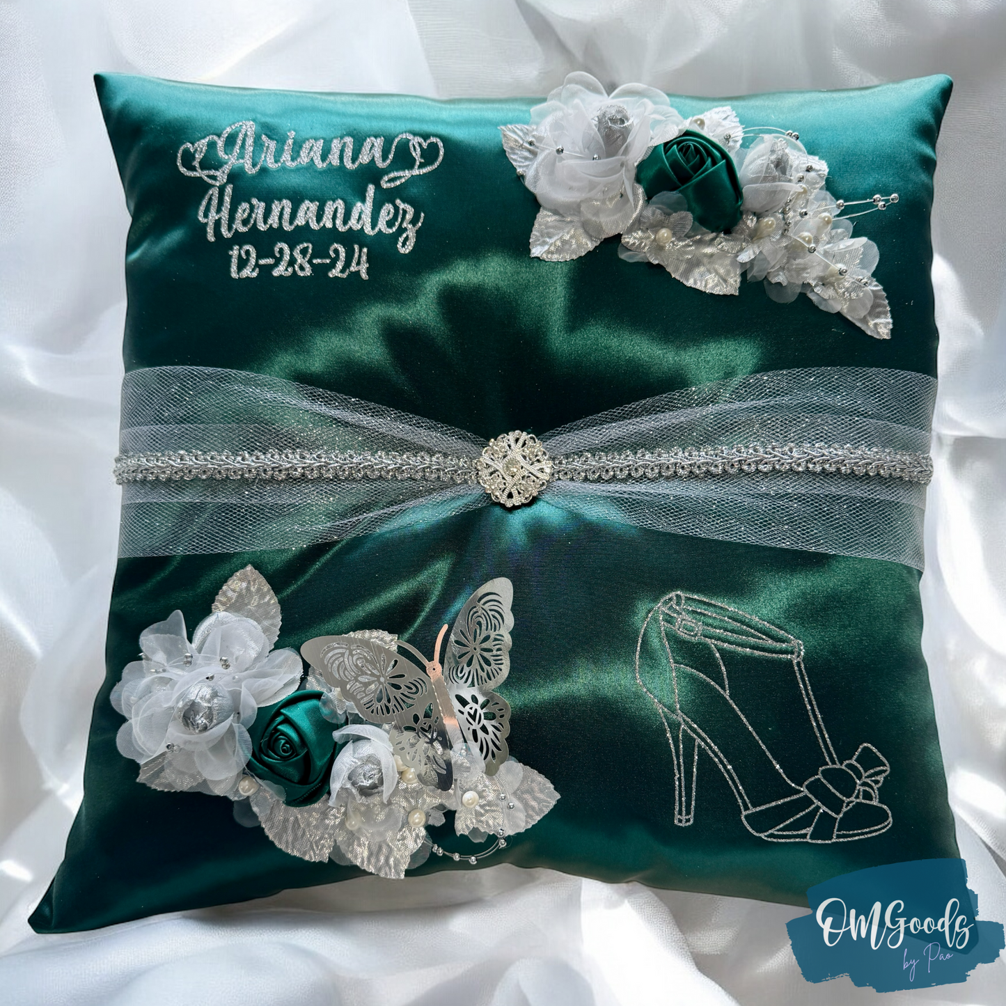 Hunter Green Quinceañera Pillow Set | Sweet 16 Full Set, Shoe Pillow, Tiara Pillow & Corsage