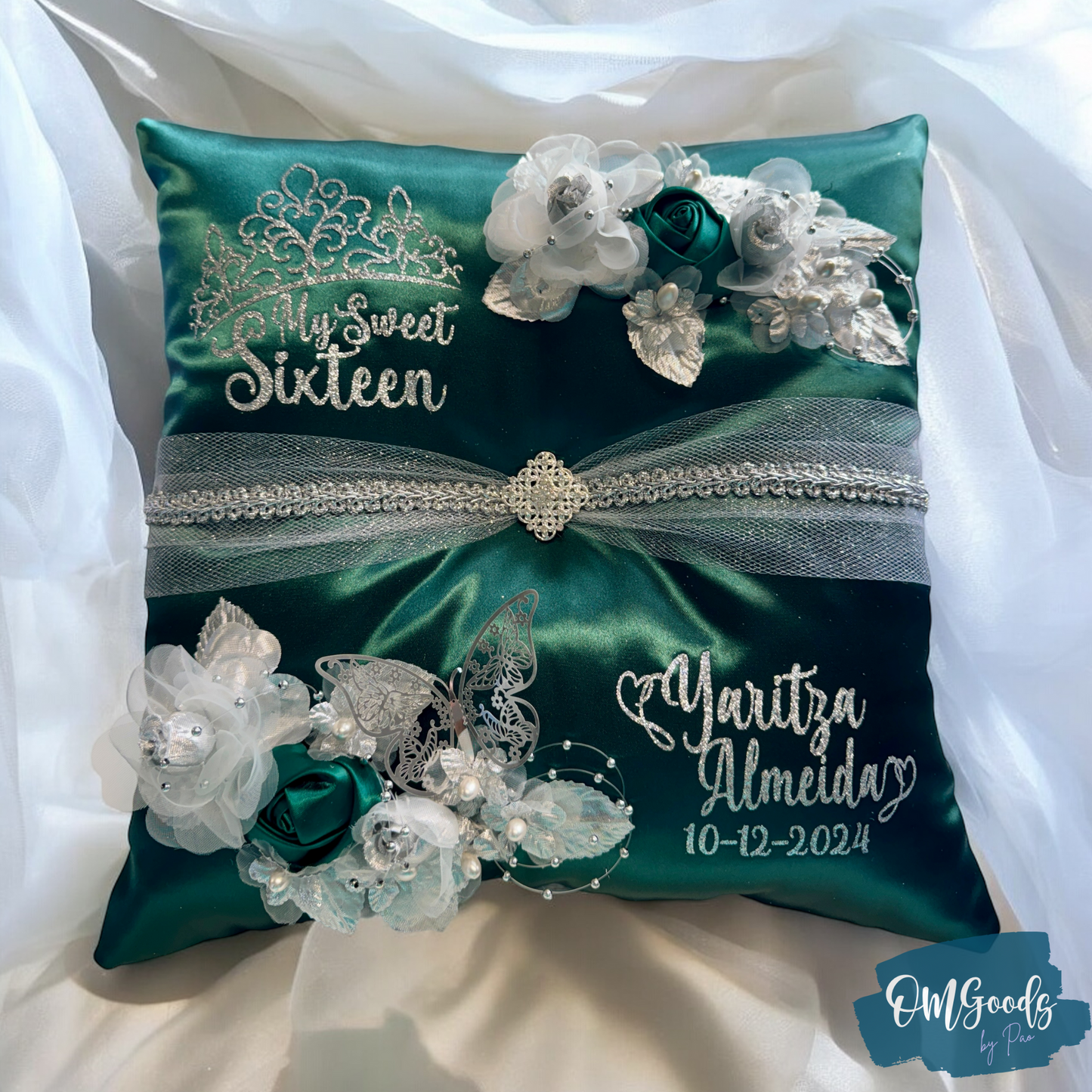 Hunter Green Quinceañera Pillow Set | Sweet 16 Full Set, Shoe Pillow, Tiara Pillow & Corsage